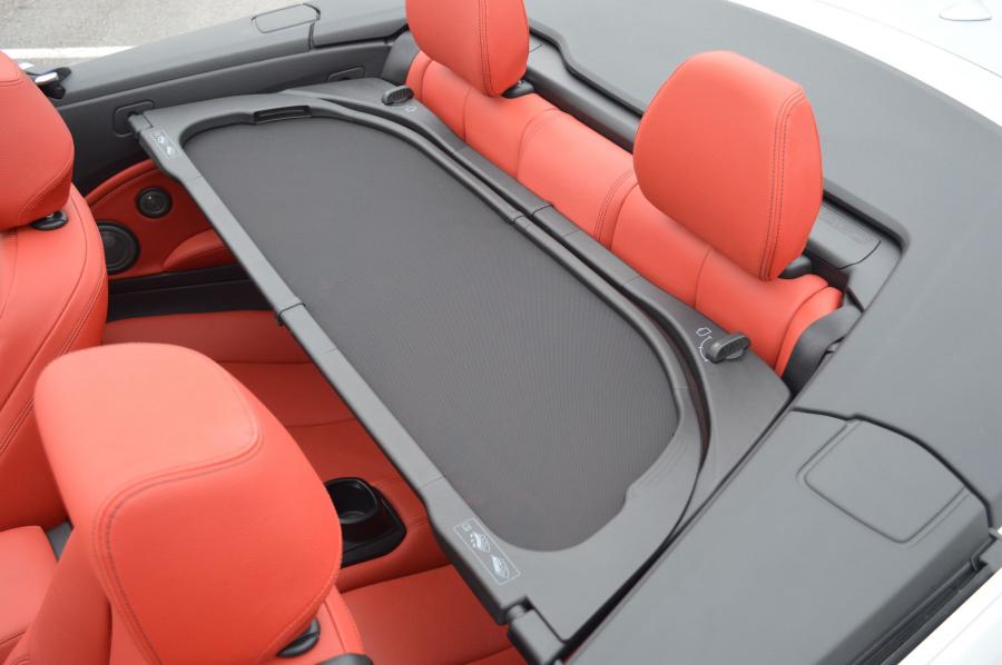  BMW 228i Convertible 2015 года  (фото 17 из 24)